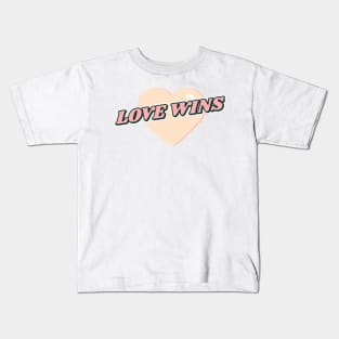 Love wins Kids T-Shirt